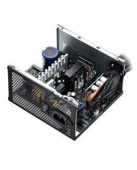 XPG KYBER 750W moduł zasilaczy 20+4 pin ATX ATX Czarny