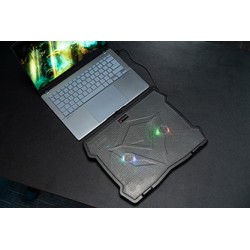 Stojak pod notebook, CP2020, podświetlany, z wiatrakiem, czarny, Meetion