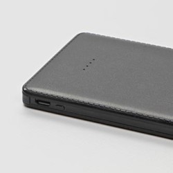 Powerbank Li-ion, 5V, 5000mAh, do ładowania telefonów i innych urządzeń, 2 złącza, czarna, EOL