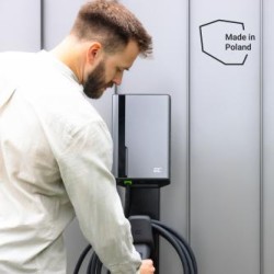 Green Cell GC HabuDen Wallbox 22kW 32A 5m kabel Type 2 Smart EV stacja ładowania z GC App Bluetooth WiFi