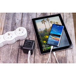 Verbatim, Adapter podróżny World-to-World Verbatim UTA-01 USB-A, czarny, 12 W