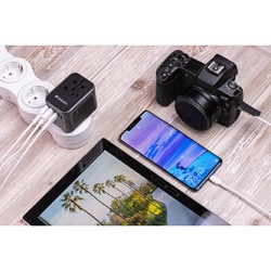 Verbatim, Adapter podróżny World-to-World Verbatim UTA-03 USB-A, USB-C, czarny, 30 W
