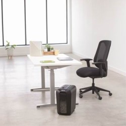 Fellowes Niszczarka LX 65 z krosowym układem noży