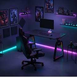 ULTRADESK Biurko dla gracza BOOSTER, 136x70,5 cm, 75 cm, podświetlenie RGB, uchwyt na słuchawki i napój