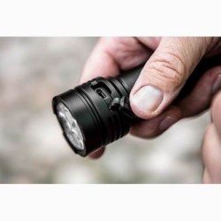 Latarka LED akumulatorowa, 1x4000 mAh, aluminium, czarna, Funkcja zoom, 3 rodzaje świecenia, IPX4, USB