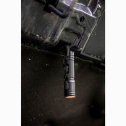 Latarka akumulatorowa, 1xxLED, 1x2200 mAh, czarna, 20W, 2000 lumenów, czas działania 4 godziny