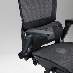 Ultradesk INNOVATOR Ergonomiczny fotel biurowy, czarne