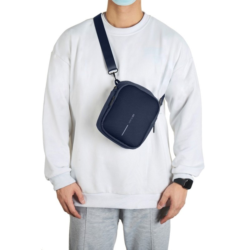 Szaszetka XD DESIGN Boxy Sling Granatowy P705.955
