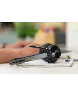 Zestaw słuchawkowy Bluetooth HP Poly Voyager Focus 2 with charge stand Headset USB-A 77Y86AA