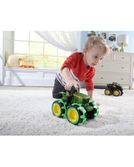 TOMY John Deere traktor Monster świecące opony 46434