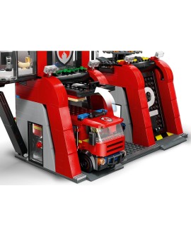 LEGO City 60414 Remiza strażacka z wozem strażackim