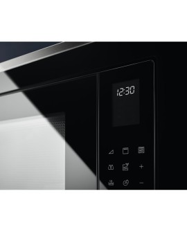 Kuchenka mikrofalowa ELECTROLUX LMS4253TMX