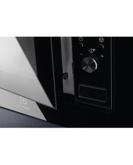 Kuchenka mikrofalowa Electrolux LMS2203EMK (700W 20l kolor czarno-srebrny)