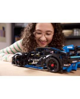 LEGO TECHNIC 42176 Samochód wyścigowy Porsche GT4 e-Performance