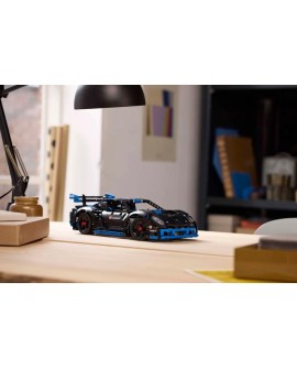 LEGO TECHNIC 42176 Samochód wyścigowy Porsche GT4 e-Performance