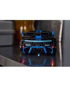 LEGO TECHNIC 42176 Samochód wyścigowy Porsche GT4 e-Performance