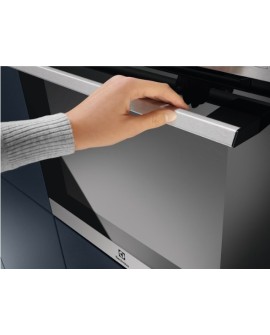 Piekarnik ELECTROLUX EOF3H50BX