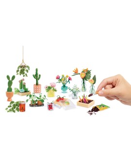 MGA's Miniverse Make It Mini Botanicals