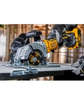 DeWALT DCS691N-XJ przenośna pilarka tarczowa 11,5 cm Czarny, Żółty 4500 RPM 800 W