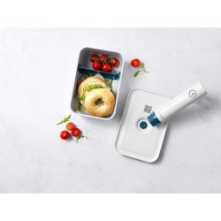 Plastikowy lunch box...