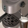 Kolbowy ekspres do kawy Black+Decker BXCO1350E