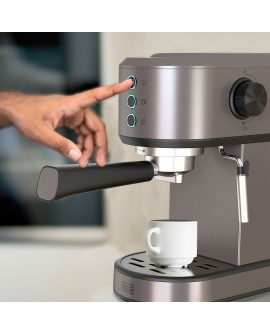 Kolbowy ekspres do kawy Black+Decker BXCO1350E