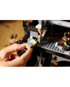 LEGO ICONS 10333 Władca pierścieni: Barad-dur