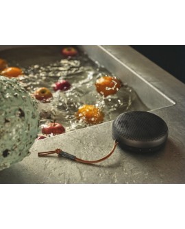 Bang & Olufsen BeoPlay A1 2nd Edition Głośnik przenośny bezprzewodowy Bluetooth 60 Watt dwukierunkowy Antracyt