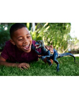 Jurassic World Indoraptor Superatak Figurka światła i dźwięki HKY11