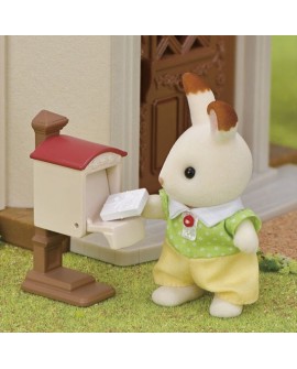 Sylvanian Families Miejski domek z tajemniczym pokojem na strychu 5708 p2