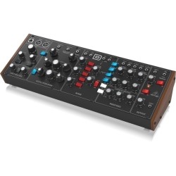 Behringer Model D -...