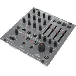 Behringer 305...
